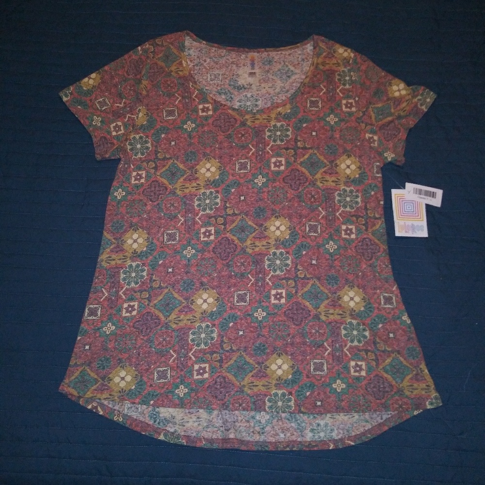 LuLaRoe Classic T Size Large (12-14)